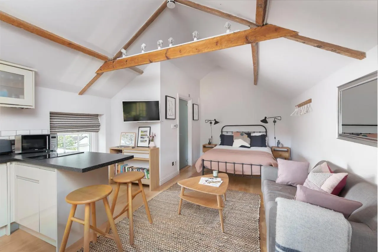 The Hayloft By Black Door Stays Bath