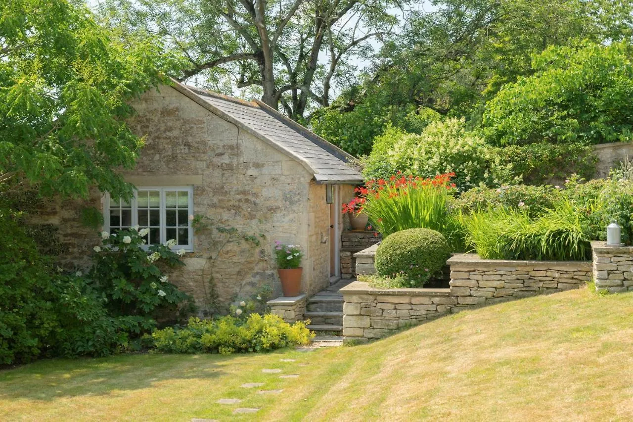 The Hayloft By Black Door Stays Bath Holiday home