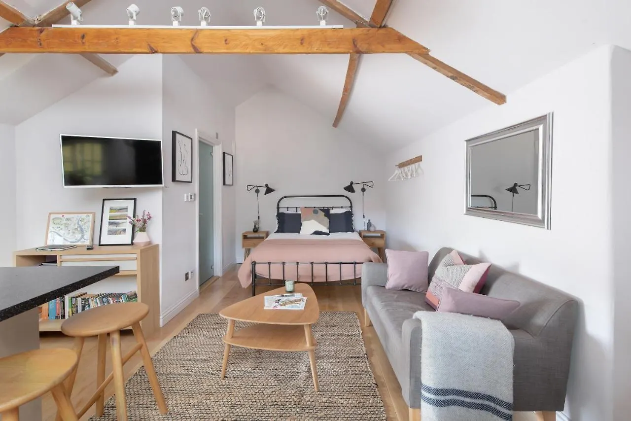 The Hayloft By Black Door Stays Bath